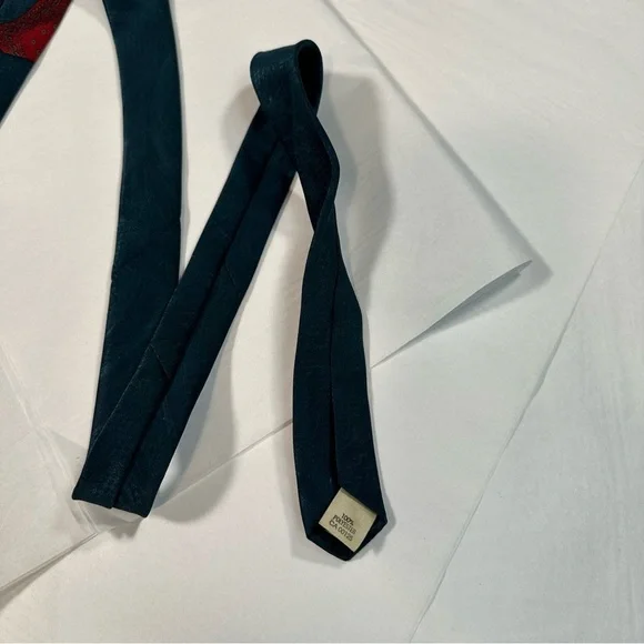 Vintage Western Patterned Tie - Wearable Art - Person Riding a Horse, Paisley - Picture 7 of 7